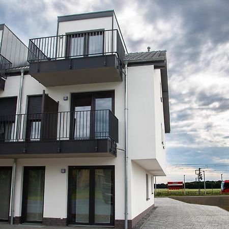 Rheinapart Hotel Und Boardinghouse Борнхайм Екстериор снимка